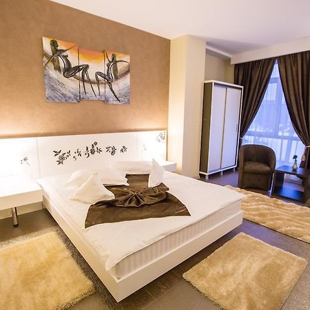 Hotel Meliss Craiova Phòng bức ảnh