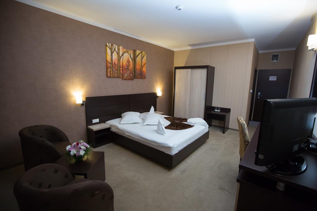 Hotel Meliss Craiova Phòng bức ảnh
