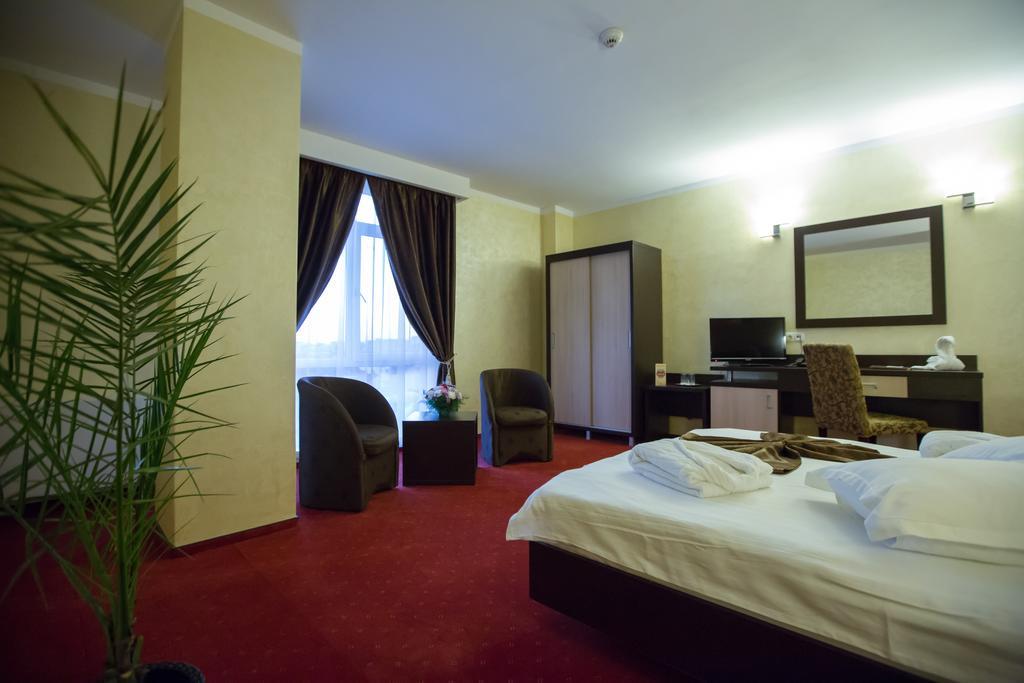 Hotel Meliss Craiova Phòng bức ảnh