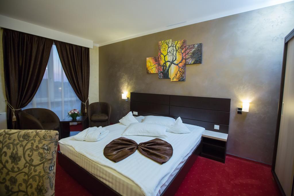 Hotel Meliss Craiova Phòng bức ảnh