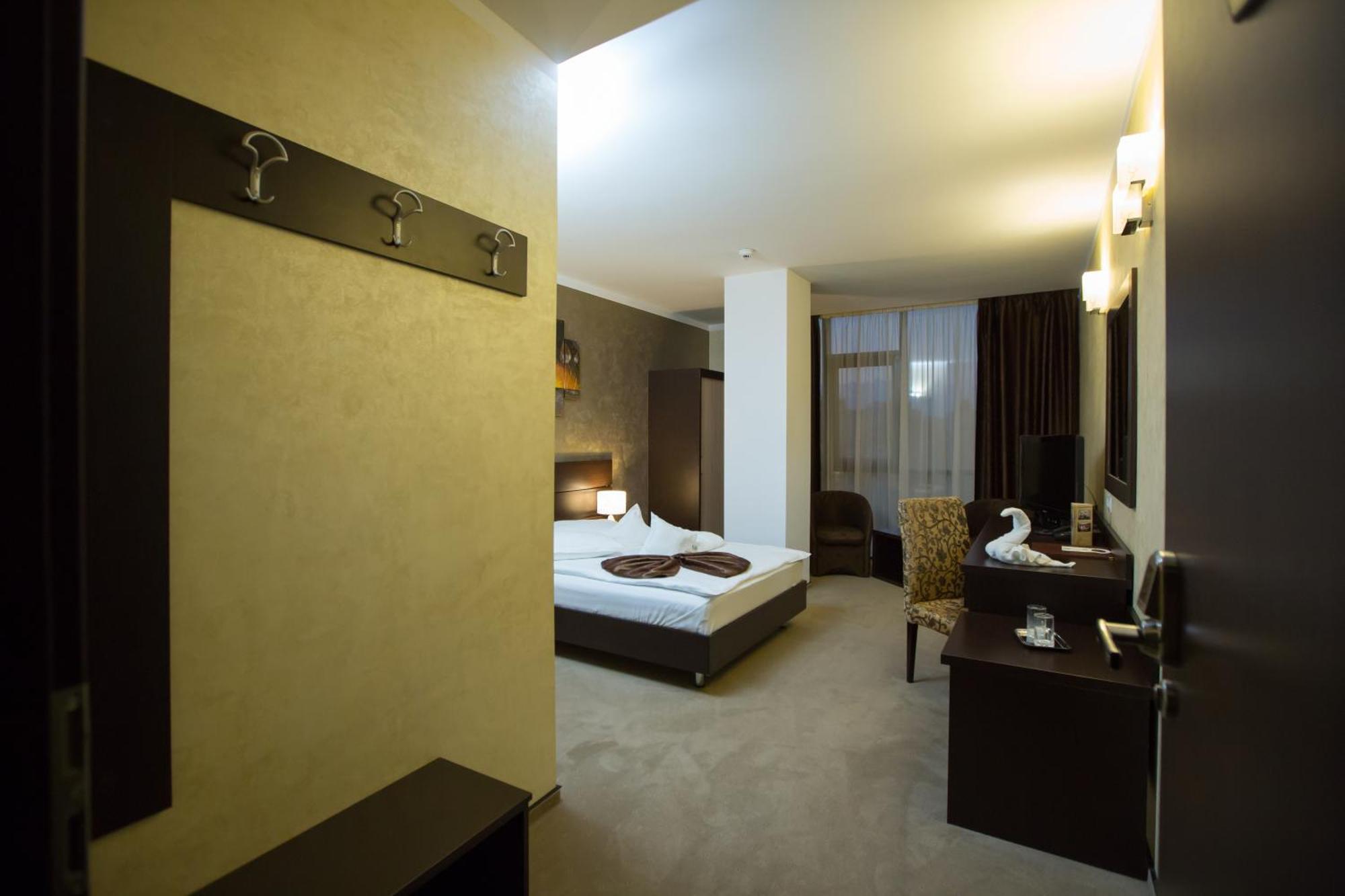 Hotel Meliss Craiova Phòng bức ảnh
