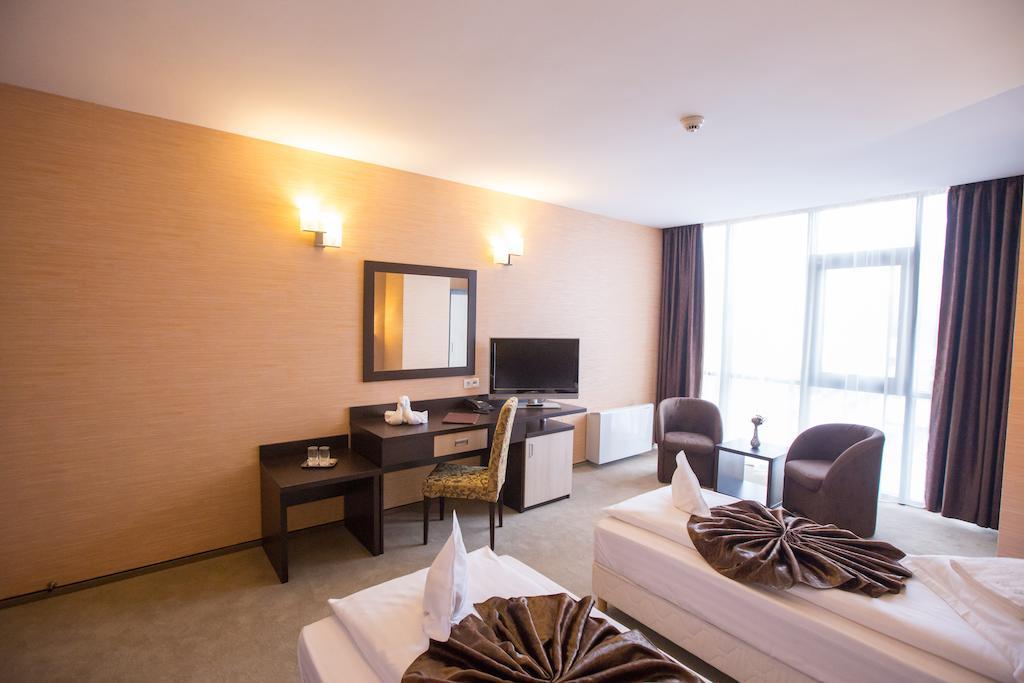 Hotel Meliss Craiova Phòng bức ảnh