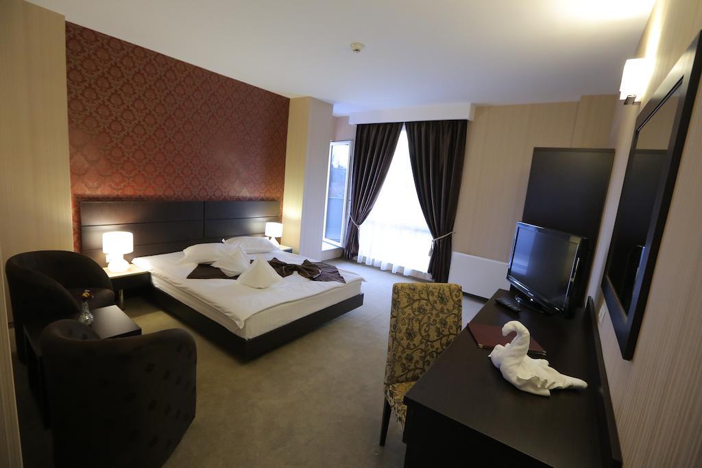 Hotel Meliss Craiova Phòng bức ảnh