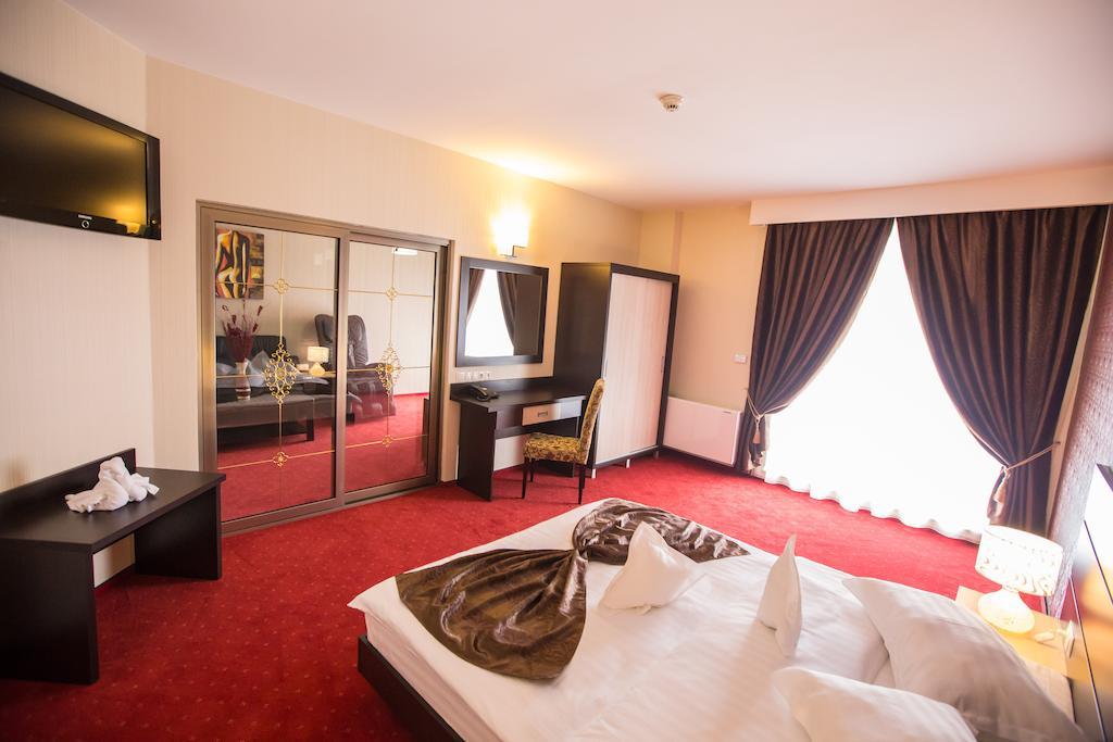 Hotel Meliss Craiova Phòng bức ảnh